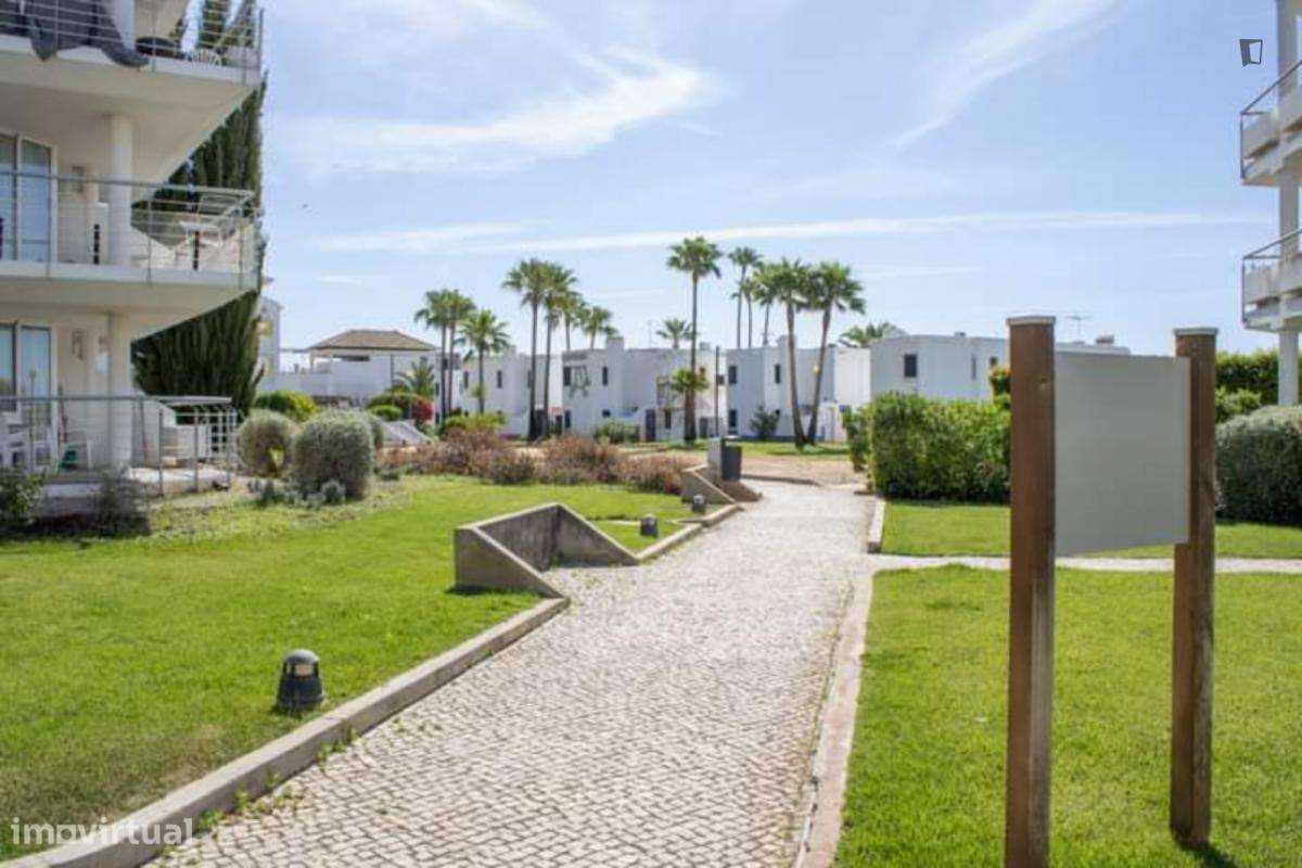 Apartamento com 2 quartos - localizado em Tavira - Grande imagem: 2/10