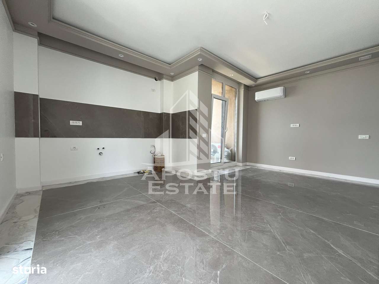 Apartament cu 3 camere open space Torontalului - Imagine principală: 2/9