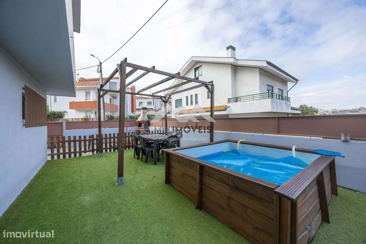 Moradia T3 | Renovada | Terraço | 3 Frentes | Freixo - Grande imagem: 4/60