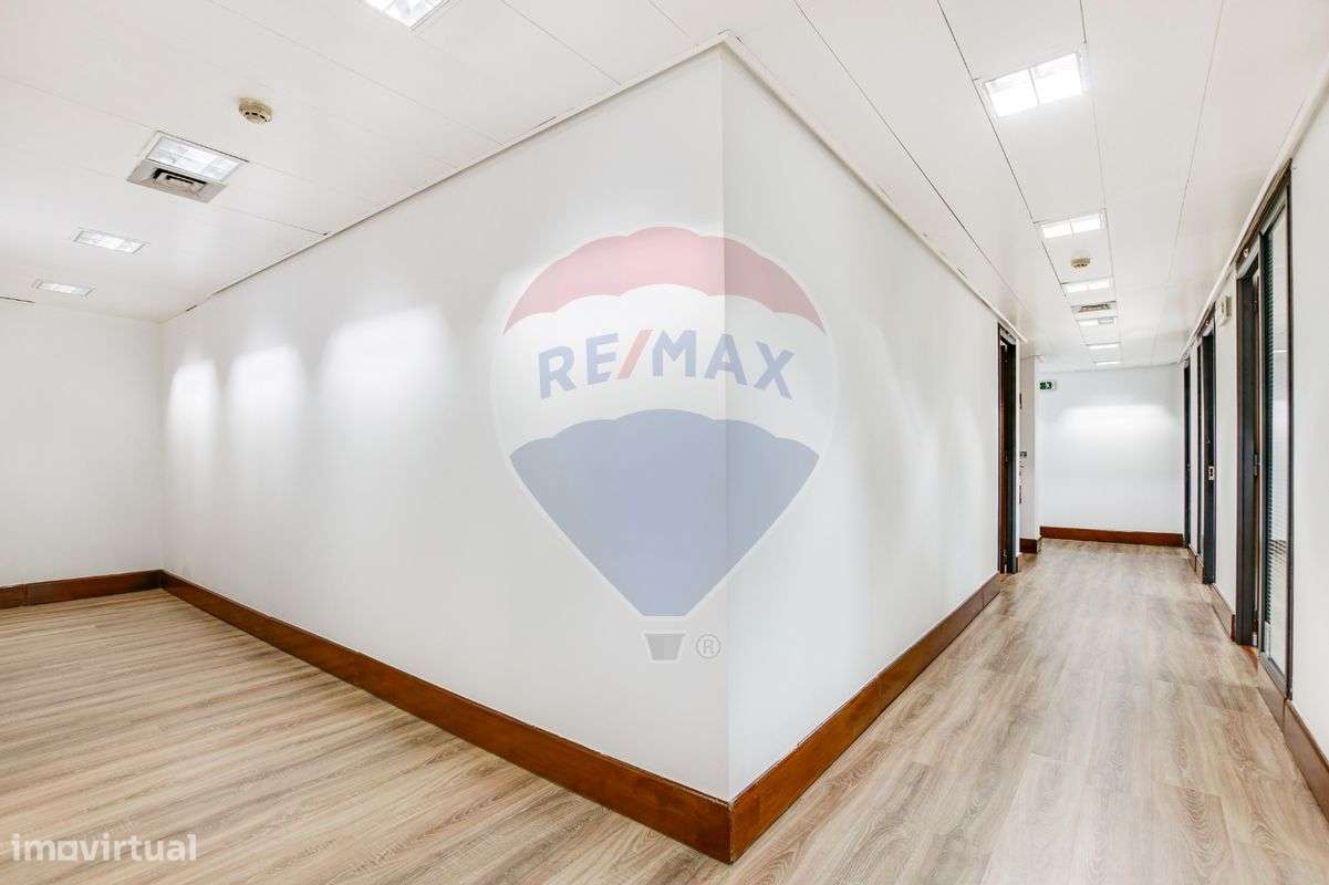 Escritório  para venda - Grande imagem: 2/42