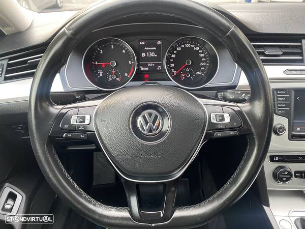 VW Passat 1.6 TDI BlueMotion - 11