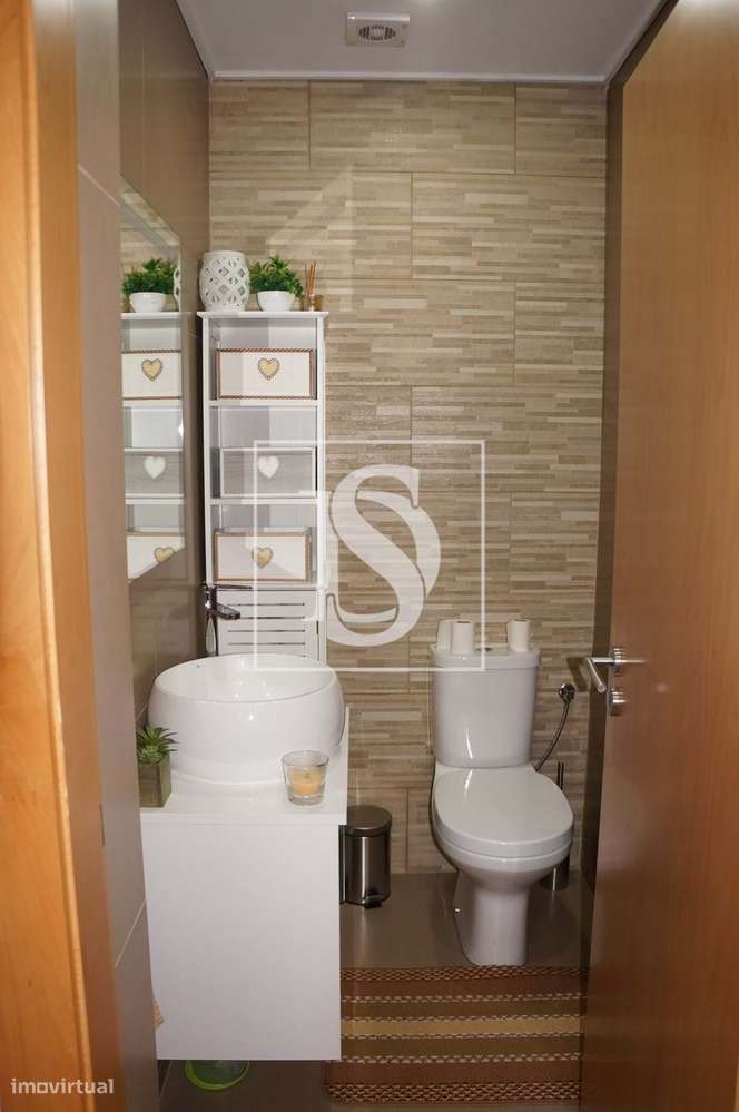 Moradia Isolada T3 em Vilar de Andorinho-47