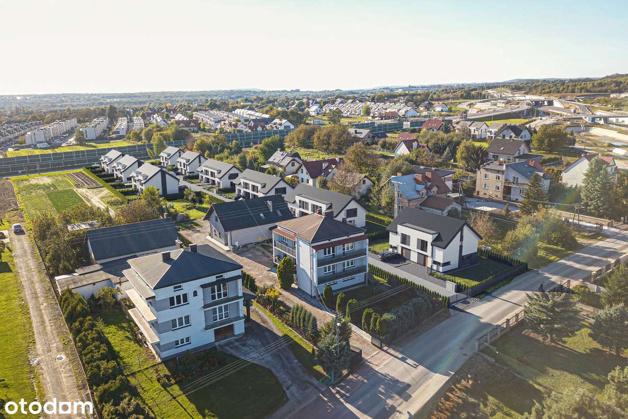 OSIEDLE DŁUGOPOLSKA nowoczesny dom z garażem #15-3