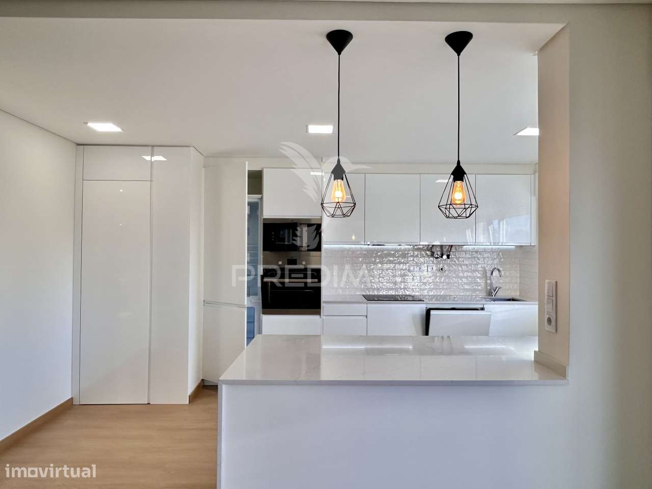 Duplex T4 a estrear com terraço em Queluz de Baixo, Oeiras - Grande imagem: 2/39