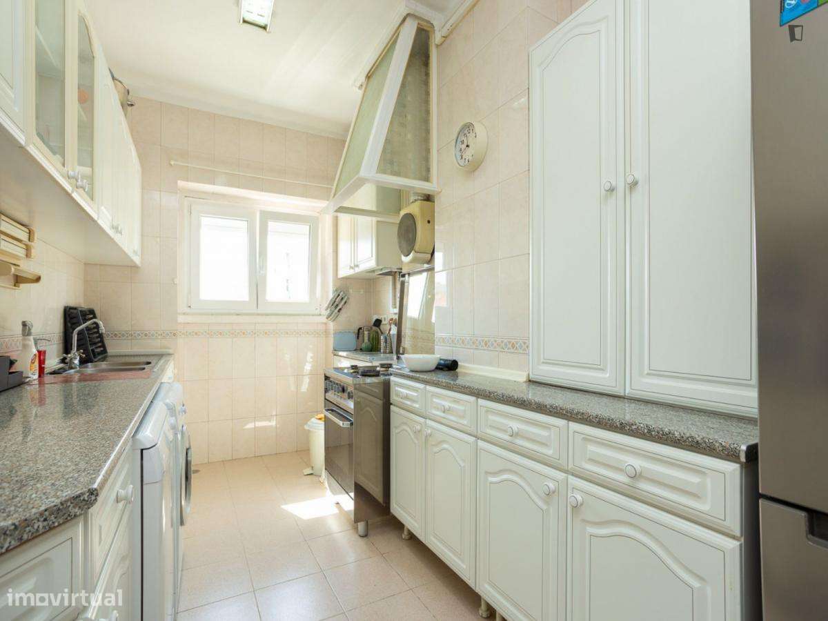 Quarto - localizado em Alvalade Lisbon - Grande imagem: 3/10