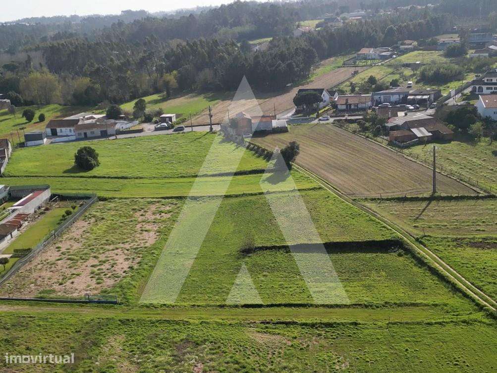 Terreno localizado em Eixo a 12 minutos de Aveiro - Grande imagem: 3/8