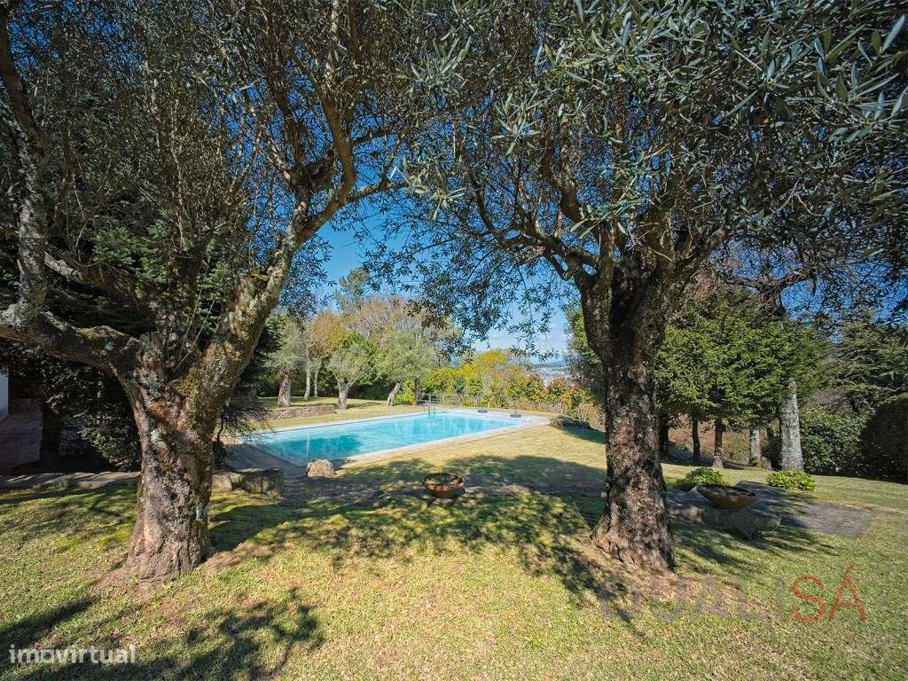 Moradia com piscina, jardim e bosque localizada na Encosta do Bom J...-37