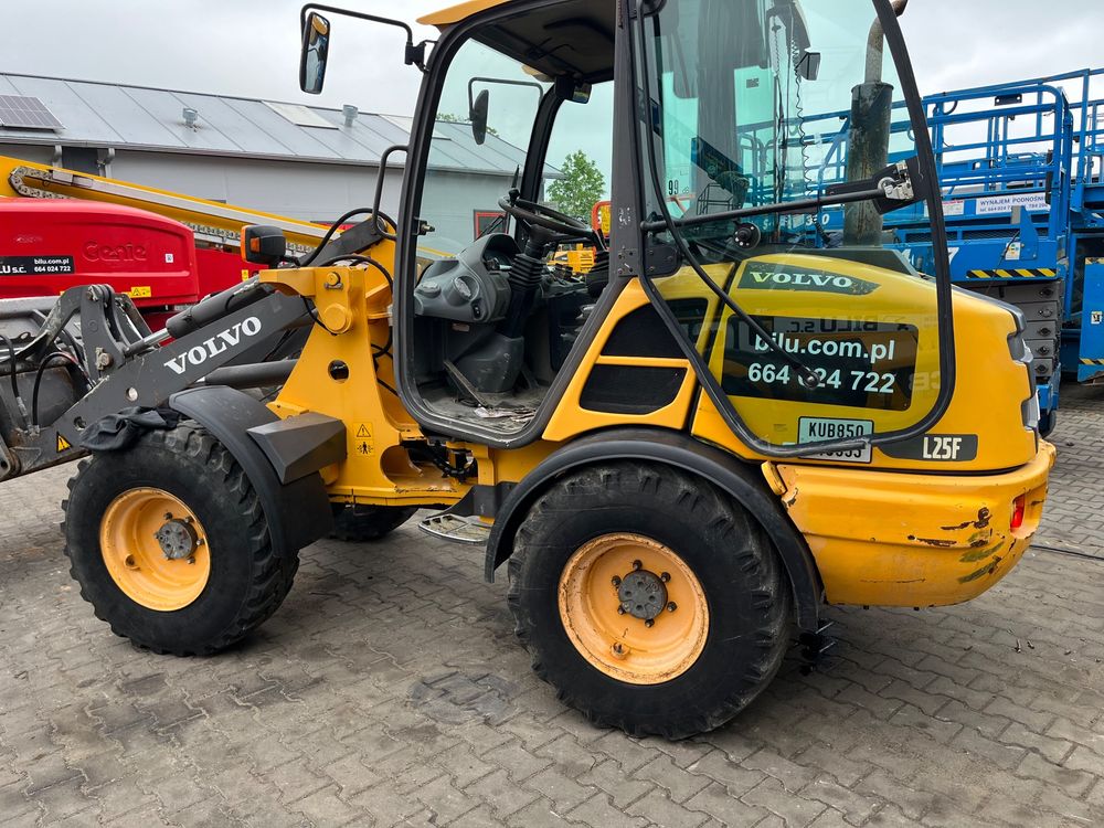 Volvo L25f 2014