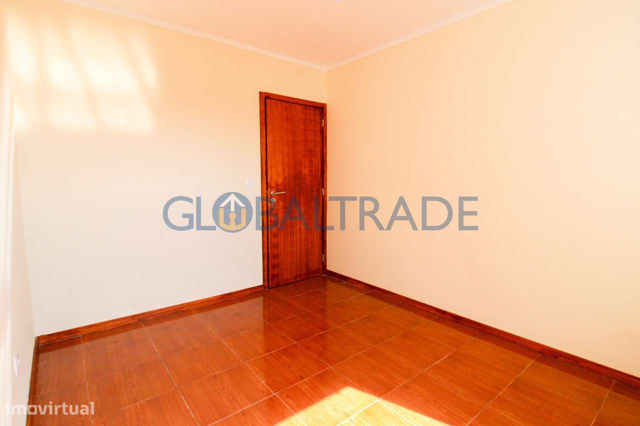 Apartamento T3 com Garagem Box em Vila D'Este-24