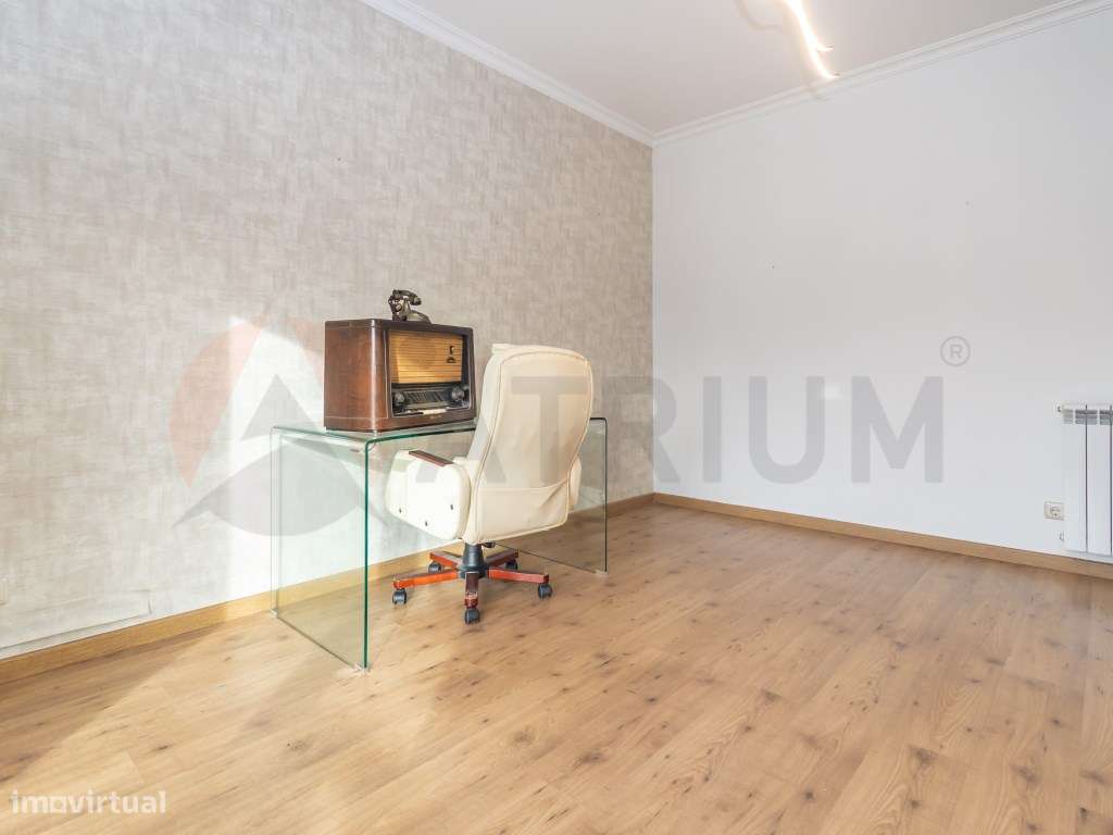 Exclusiva Moradia T6 com Quintinha, Piscina e Elevado Potencial de ...-24