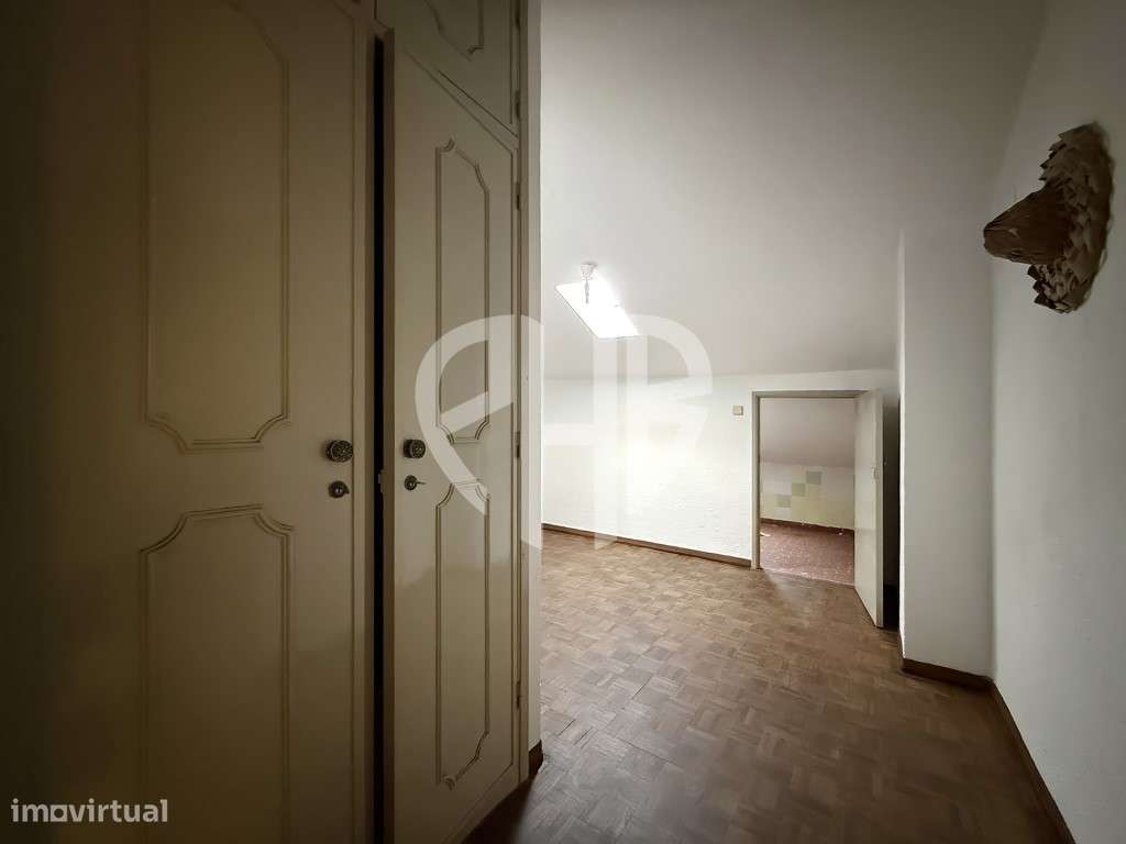 Apartamento T3 com 127 m² | Arrecadação nas Águas Furtadas | Massamá-31
