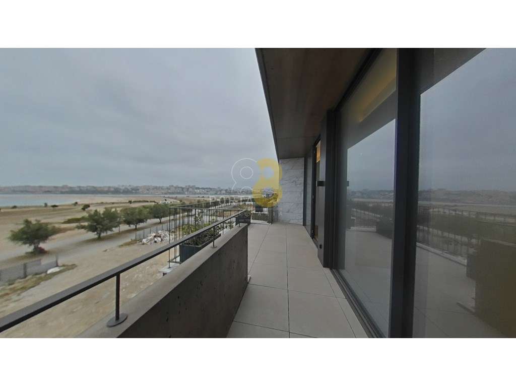 T3 c/varanda e vista mar em Vila Nova de Gaia-30