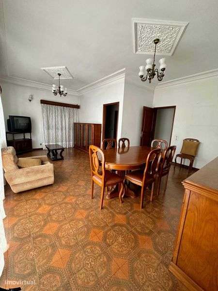 TROFA-Moradia T4 no centro - a 15 min do Porto - Grande imagem: 5/12