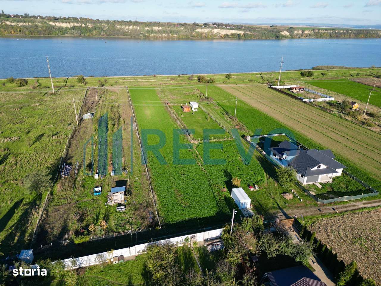 Teren 3.600 mp Lilieci - Imagine principală: 1/4