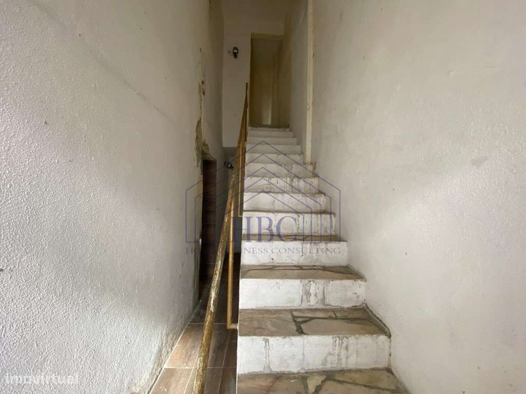 Moradia T3+1 com Grande Potencial na Lagoa de Albufeira - Sesimbra-19