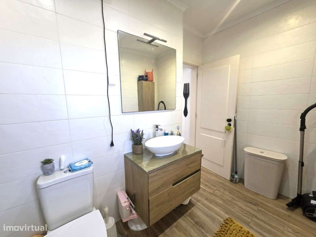 Moradia T3 com piscina inserida em lote de 1000 m2 a 6 km da praia ...-13