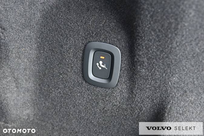 Volvo XC 60 - 21