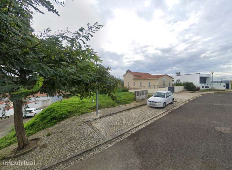 Lote p/ Moradia Isolada c/ 415m² a 9km do Centro de Torres Vedras - Grande imagem: 5/6