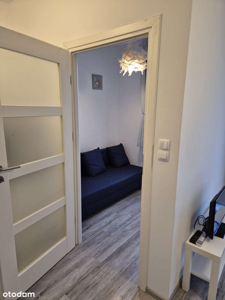 Dwa pokoje 31m2 dla singla lub pary. Klimatyzacja. Garaż, schowek. - Pełny obrazek: 4/7