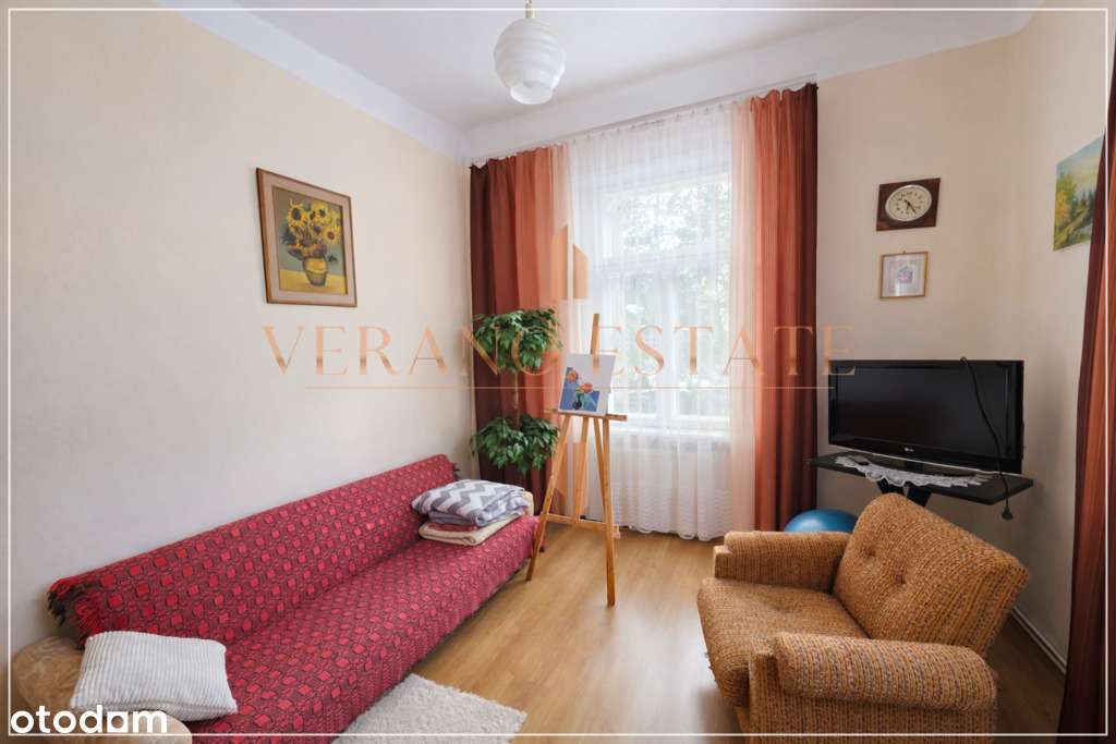 Piękna willa z potencjałem | ogród 2200m2 | basen-8