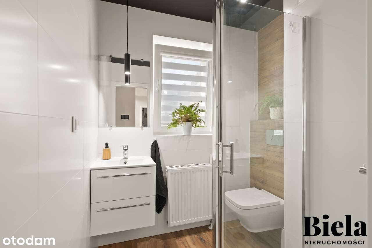 Duży dom wolnostojący 4 sypialnie + salon, garaż, piwnica, Maślice-17