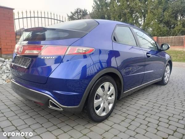 Honda Civic 1.4 i-VTEC - 9