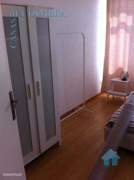 Apartamento T2 com terraço no centro em Coimbra - Grande imagem: 4/12