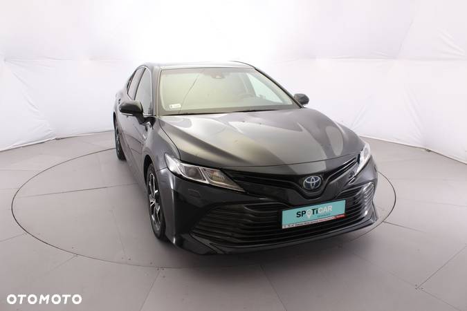 Toyota Camry - 20