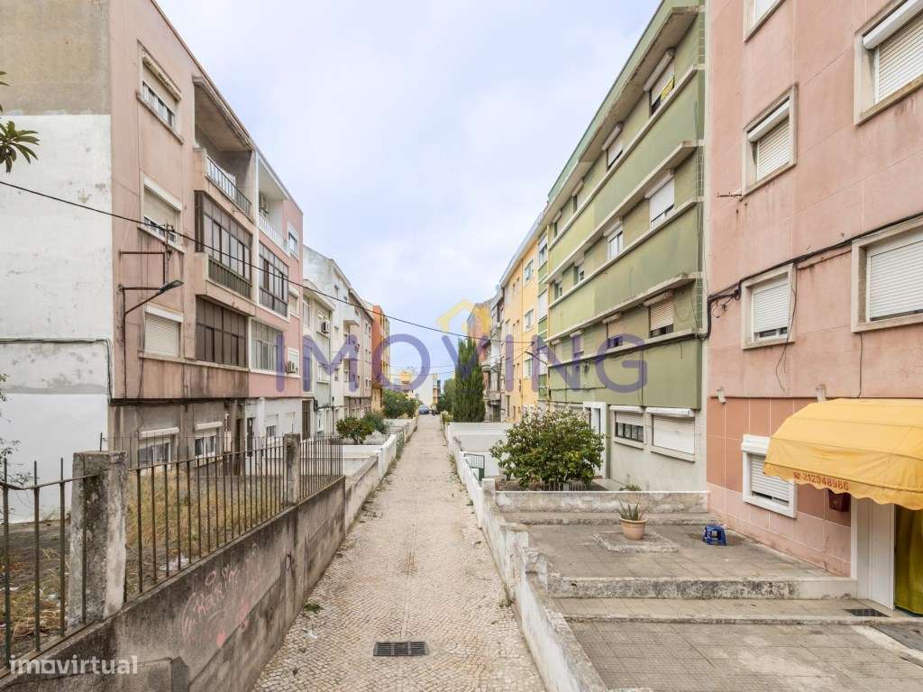 Apartamento T2 para venda no Barreiro-17