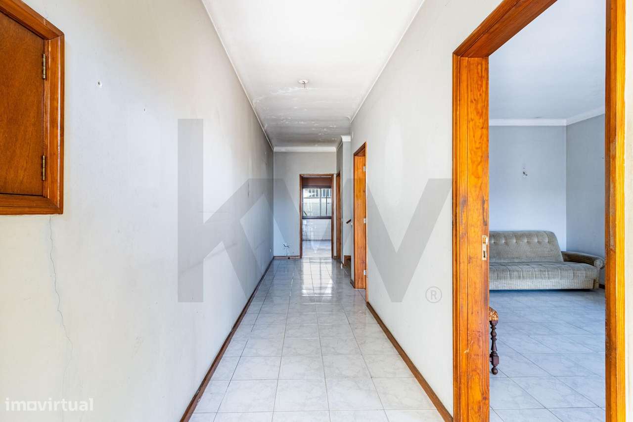 Moradia T4 em banda - centro de  São João da Madeira - Grande imagem: 3/27