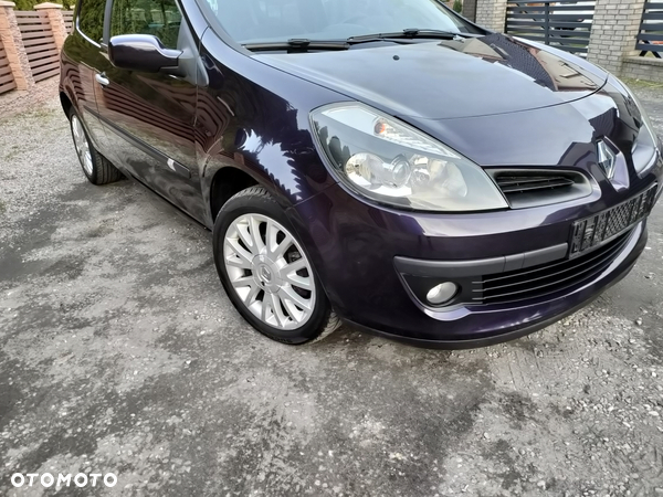 Renault Clio 1.6 16V Expression - 21