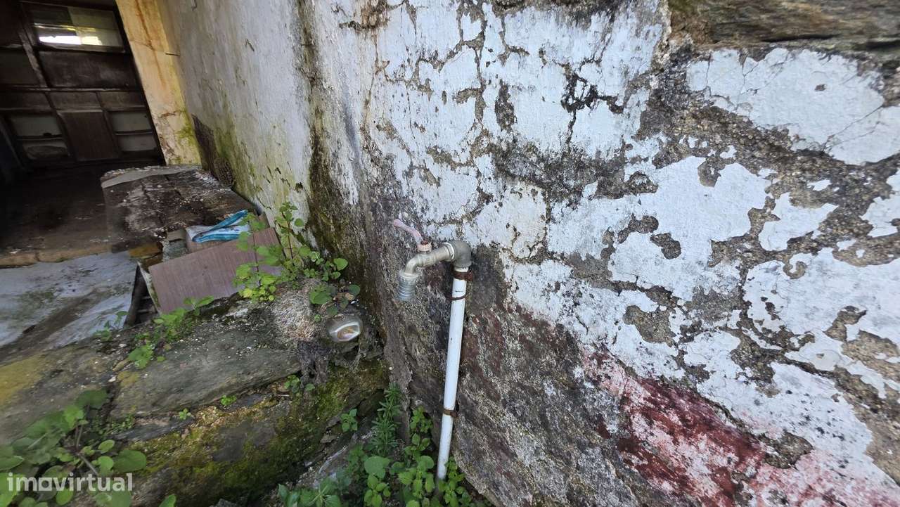 Moradia para restaurar, com terreno, perto de Ferreira do Zêzere-14