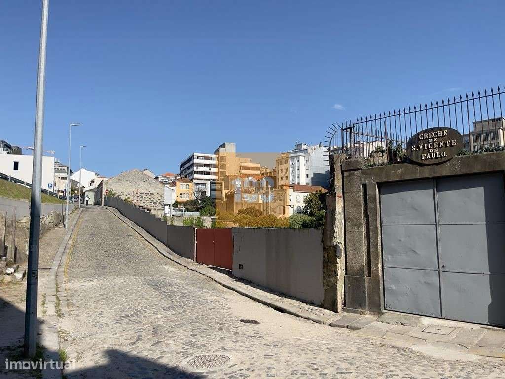 T1+1 novo com logradouro - Life in Porto-23