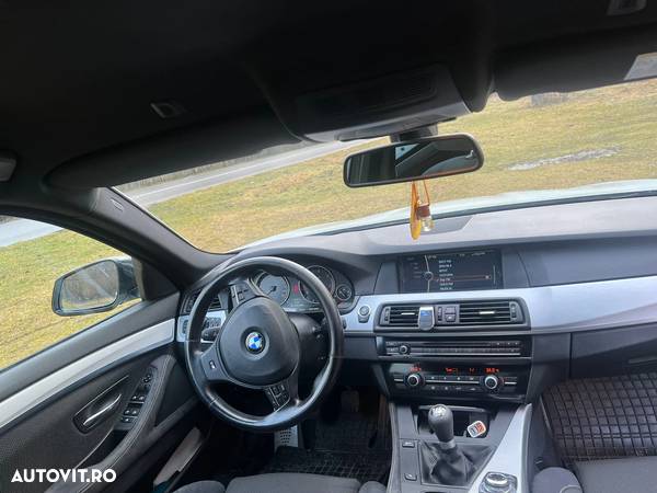 BMW Seria 5 520d Touring Sport Line - 19