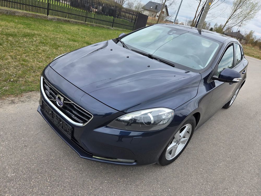 Volvo V40 II D2 2013