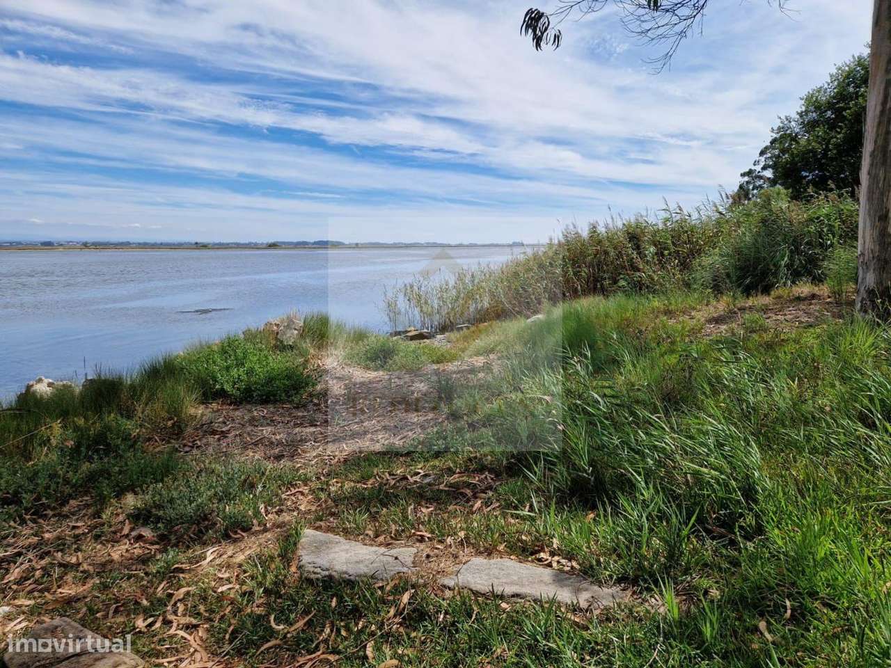 Moradia Geminada T3 em Bruto com Vista para a Ria-24