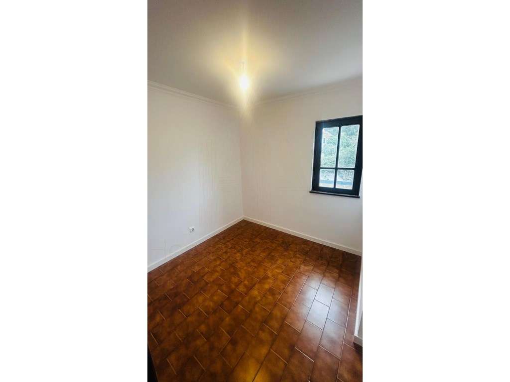 Moradia Isolada T3 em lote de 667m2 em Lagoa de Albufeira, Sesimbra-22