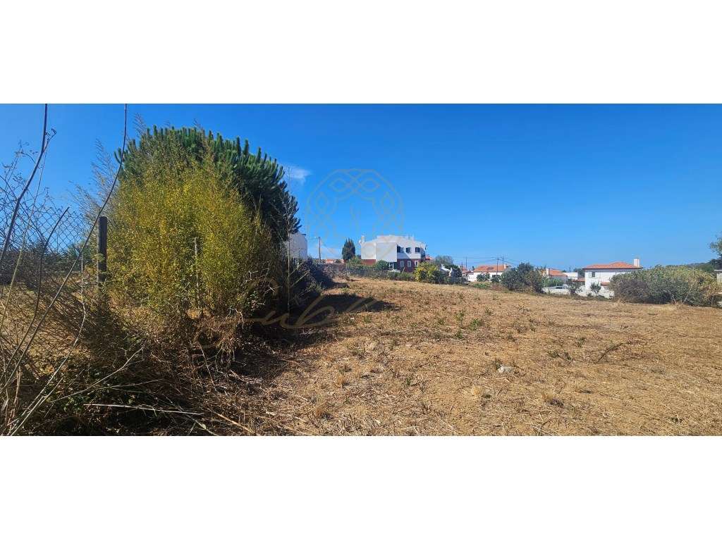 Terreno para construção de 2 Moradias!-1