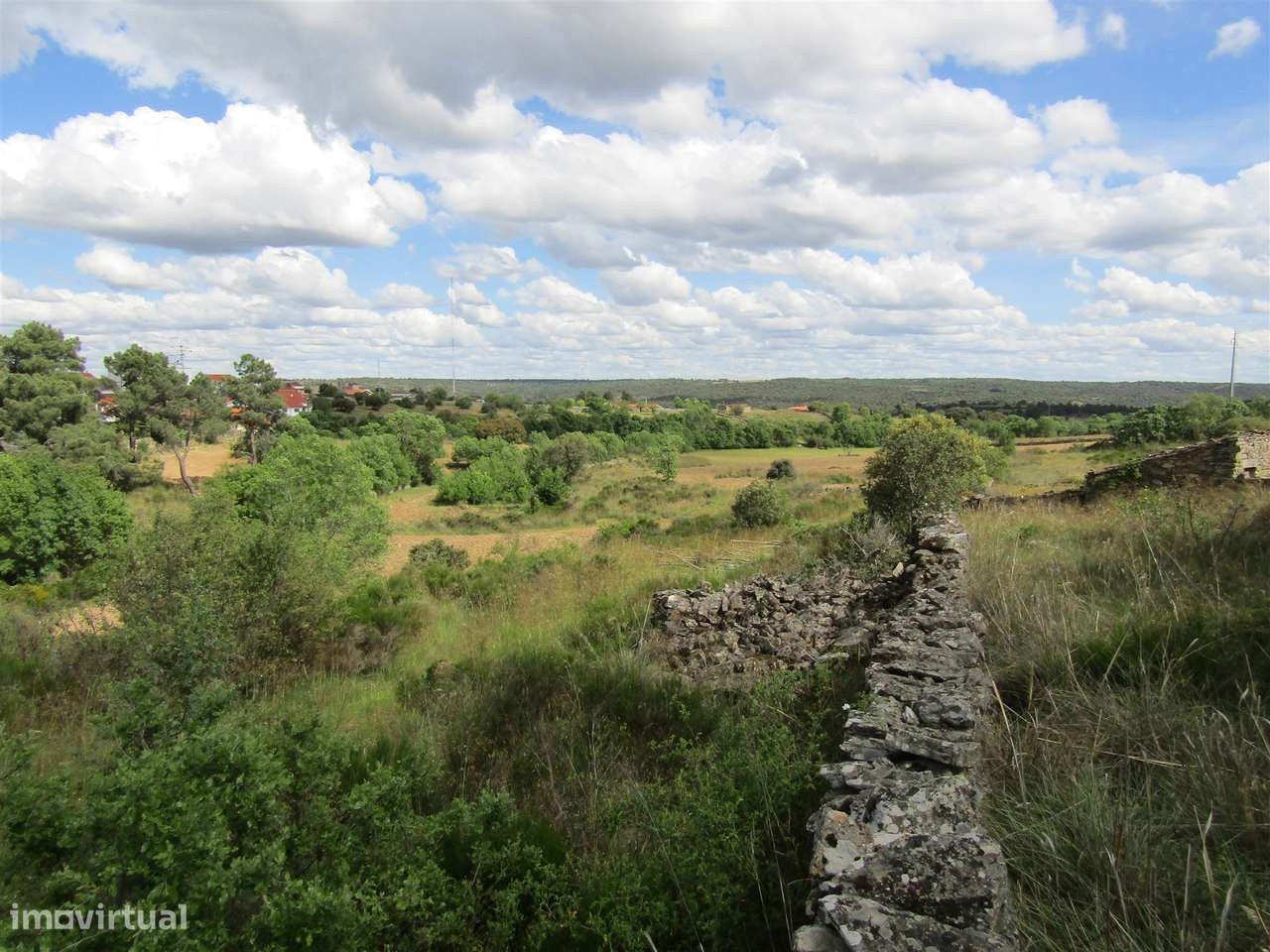 Terreno, Miranda do Douro - Grande imagem: 5/25