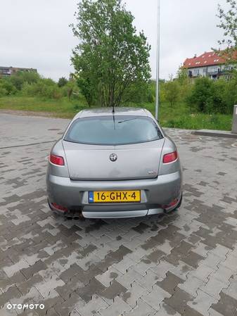 Alfa Romeo GT 1.9JTD 16V Q2 - 4