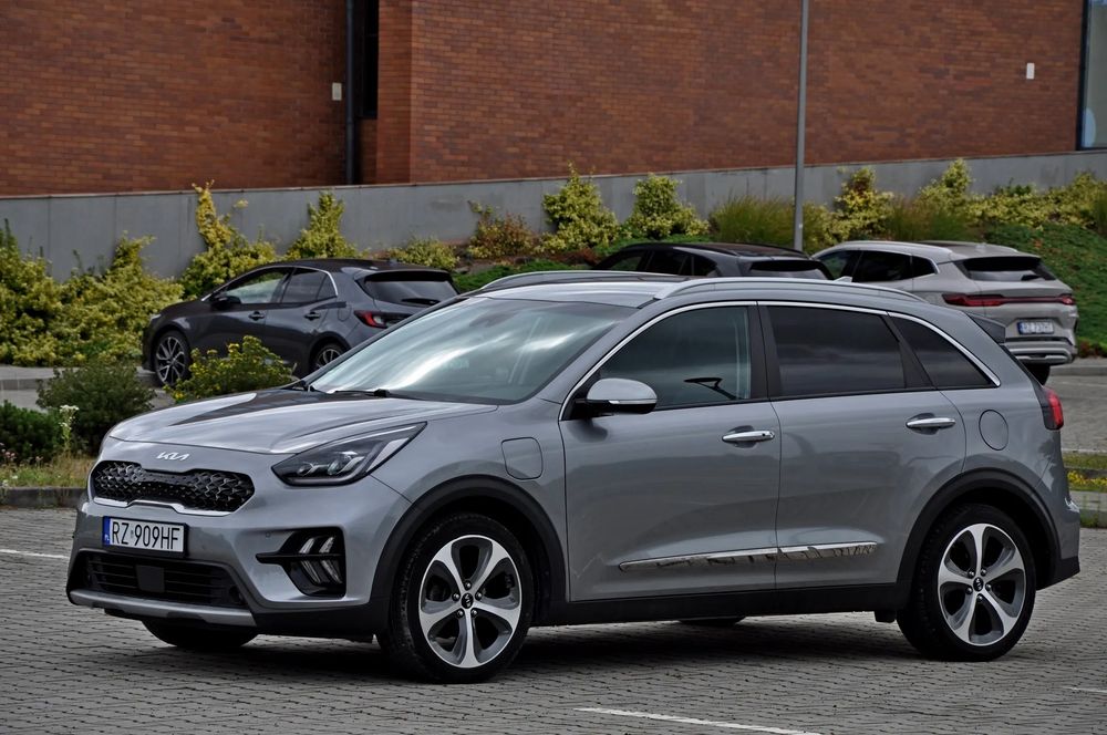 Kia Niro 1.6 GDI Plug-in Hybrid L Business Line 2022