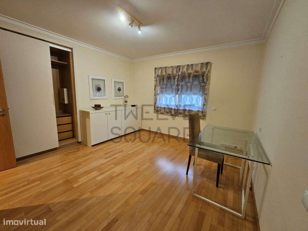 Moradia T5 independente a 5km de Leiria-10