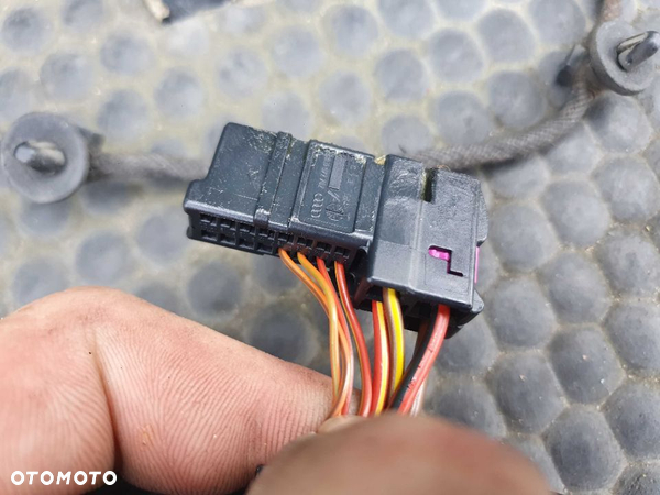 Instalacja 8E0971687E Wiazka Drzwi Kostki Elektryczne Szyby Tyl Tylne AUDI A4 B6 - 5