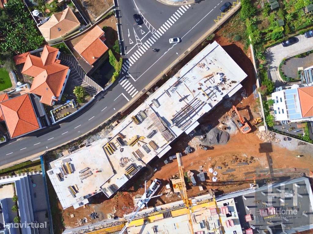 Apartamento T1 no Edifício 58 Virtudes com vista Funchal - Grande imagem: 3/37