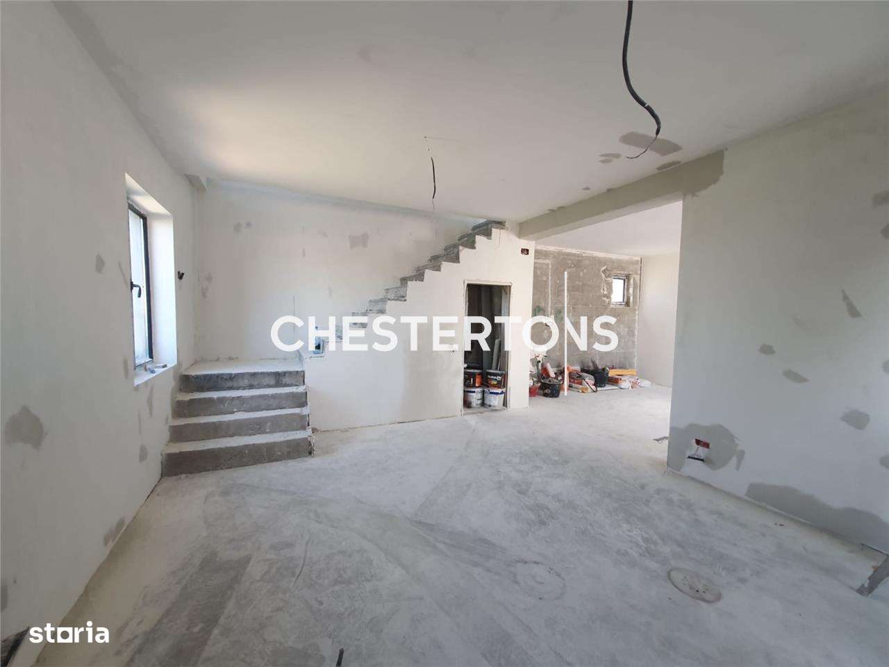 Duplex 8 camere cu doua intrari separate curte comuna Navodari-2