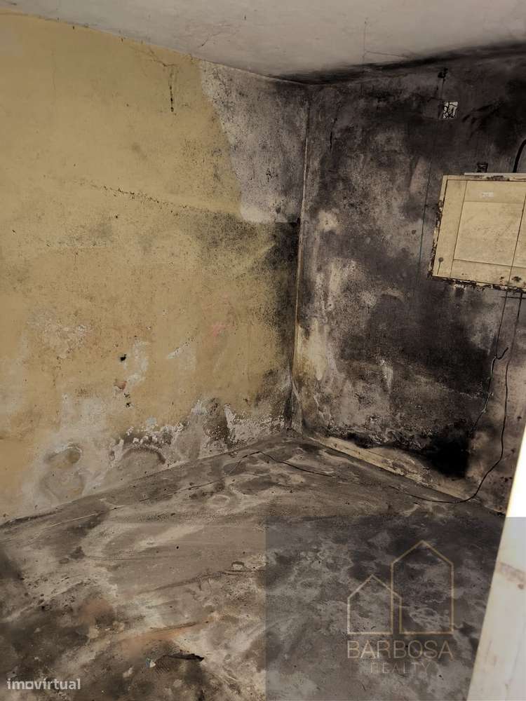 Apartamento T2 Semi-Cave  - Estação Ermesinde - Renovação - BARATO-15