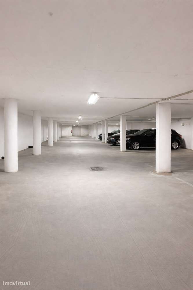 Apartamento T3 com Parqueamento Centro de Benavente-13