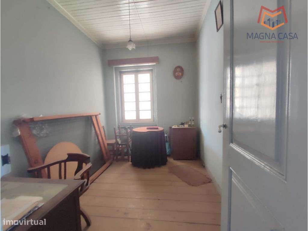 Moradia em Propriedade Total com 3 apartamentos T3, + 1 apartamento...-54