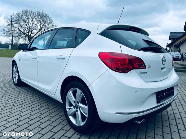 Opel Astra 2.0 CDTI Automatik ENERGY - 11