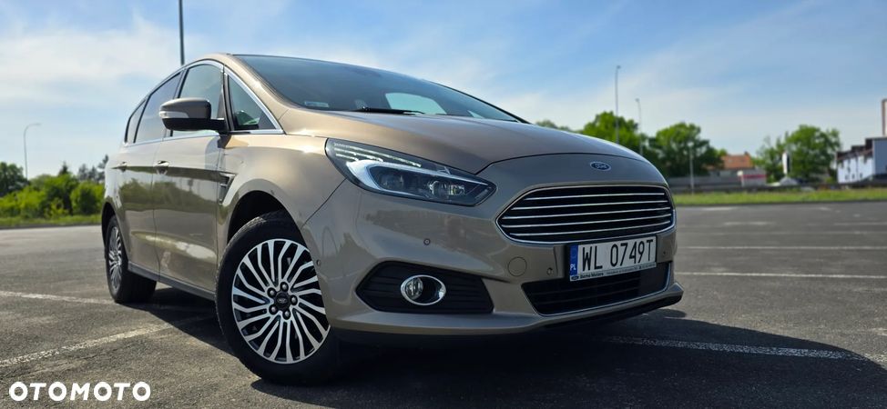 Ford S-Max 2.0 EcoBlue Titanium - 1